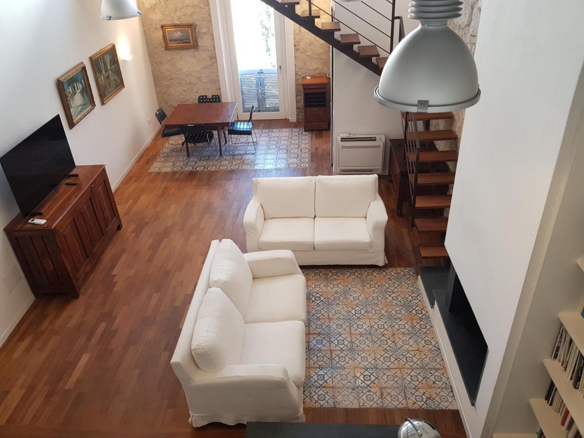 Casa Di Mario Appartamento In Centro Storico Con Due Camere Da Letto E Terrazze 卡利亚里 外观 照片